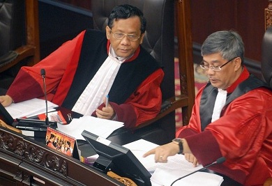 Akil Mochtar Pernah Dilaporkan oleh Mahfud MD ke KPK